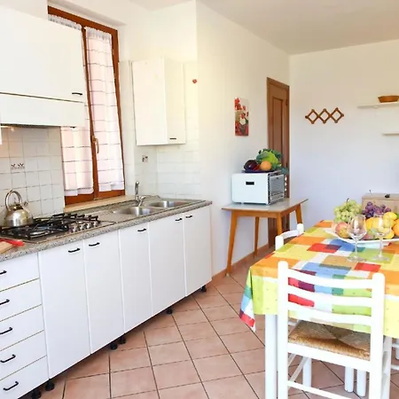 Helle Editerrane Mit Terrasse Und Garten Nur 50 Meter Vom Meer Entfern - B57501 *