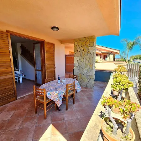 Holiday home Helle Editerrane Mit Terrasse Und Garten Nur 50 Meter Vom Meer Entfern - B57501 Cefalu
