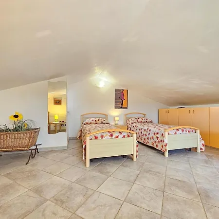 Holiday home Helle Editerrane Mit Terrasse Und Garten Nur 50 Meter Vom Meer Entfern - B57501 *