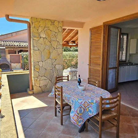 Helle Editerrane Mit Terrasse Und Garten Nur 50 Meter Vom Meer Entfern - B57501 * Cefalu